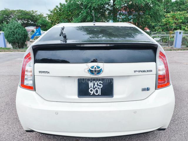2013 Toyota PRIUS 1.8 LUXURY (HYBRID) ENHANCED (A) - 4