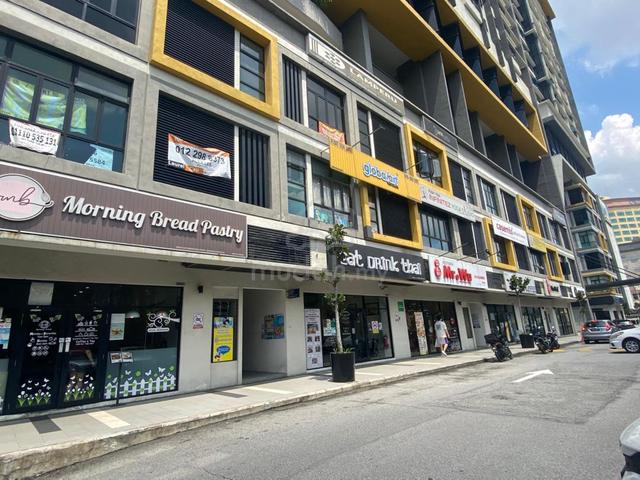 MKH Boulevard Ground Floor Shoplot For Rent 1