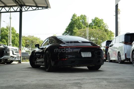 2022 Porsche 911 3.0 CARRERA GTS Fully Loaded - 4