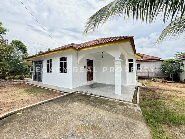 Tanah Merah,Banglo Taman SL 280k je harga‼️ 1