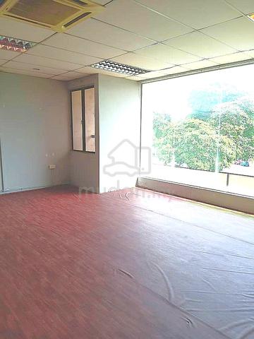 Taman Molek , jalan molek 3 , Shop lot for Rent (Top floor) 2