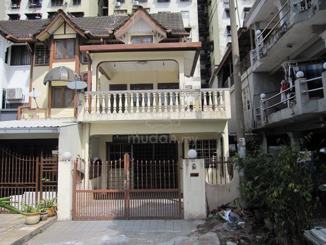 Sentul Dato Senu Three Storey Terrace House Endlot Sale 1