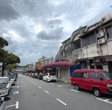 ROI 3.1% Double Storey Shop Jln Hang Tuah, Skudai Baru face Main Road 1