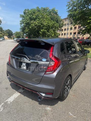 2015 Honda JAZZ 1.5 V (A) - 4