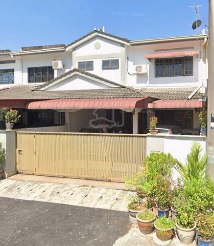 Cozy Room with Attached Bathroom for Rent in Taman Rasa Sayang, Ipoh 1