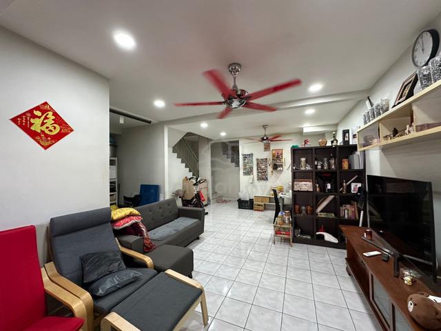 Double Storey Taman Sri Putra 1