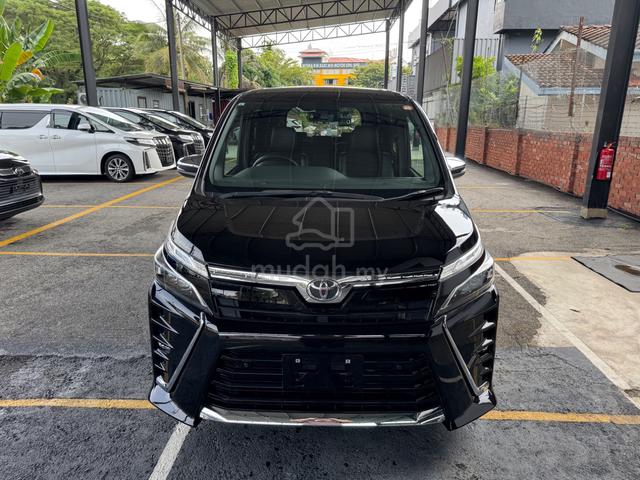 2021 Toyota VOXY 2.0 ZS KIRAMEKI III (A) - 2
