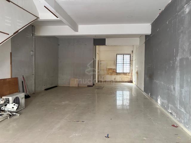 Ground Floor Shop Lot available for Rent at Bandar Baru Teluk Intan 1