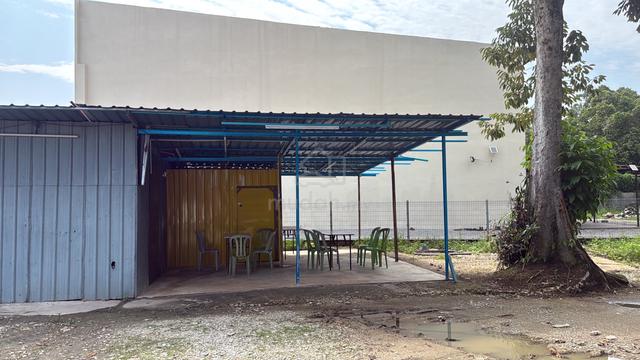 Gerai untuk disewa 1