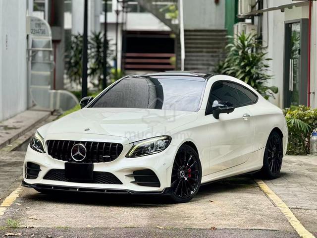Mercedes Benz C180 1.6 AMG Coupe SRoof P/Boot FLft - 3