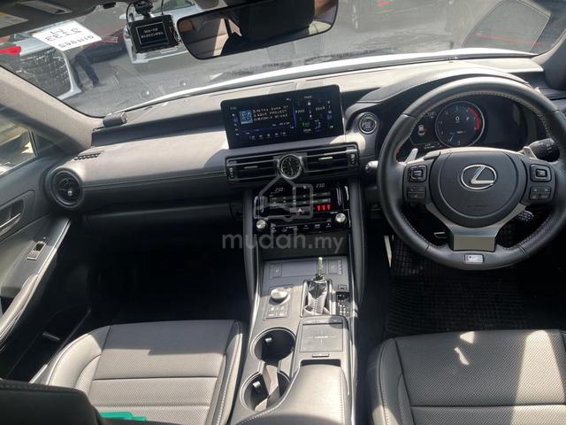2024 Lexus IS300 2.0 F-SPORT (9k Milleage) - 5