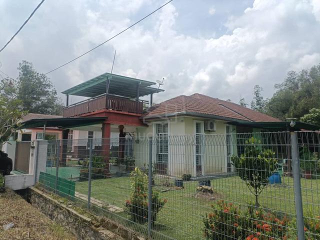 Mahkota Hill Corner Hot 11/2 Tingkat Bungalow Tasik Senangin Lenggeng 1