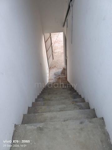 HSK Warehouse For Rent 1