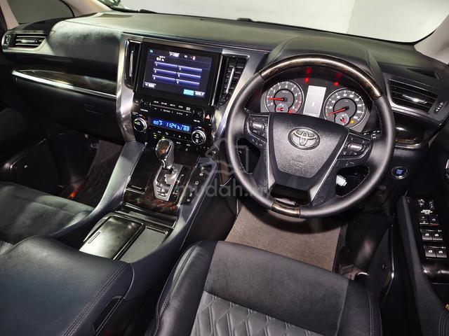 2015 Toyota Vellfire 2.5 ZG JBL Full Spec Like New - 4