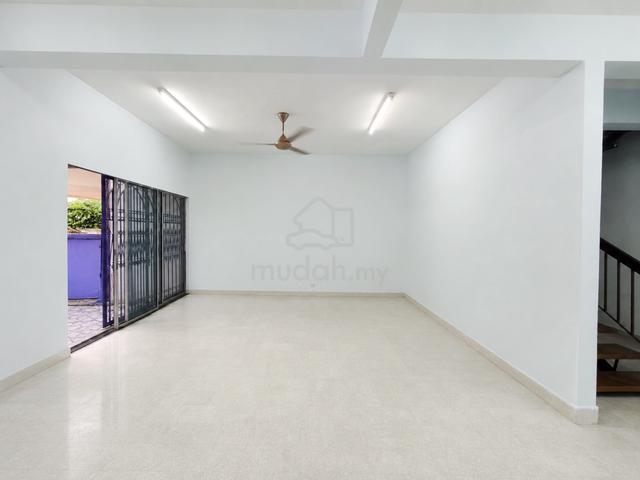 2 Storey Linked Terrance House TTDI Taman Tun Dr Ismail KL near park 1