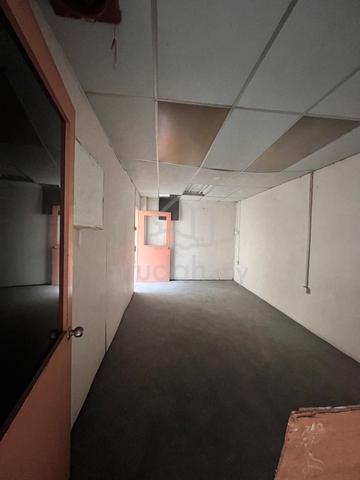 SHOPLOT 3-STOREY (FACING MAINROAD) JALAN BESERAH, KUANTAN for sale 5