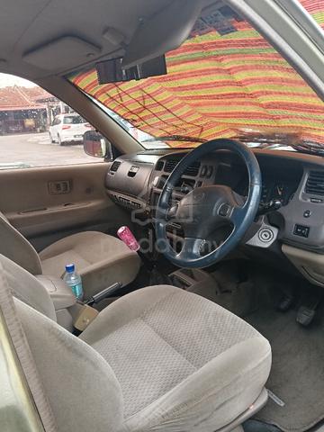 2003 Toyota UNSER 1.8 LGX (A) - 5