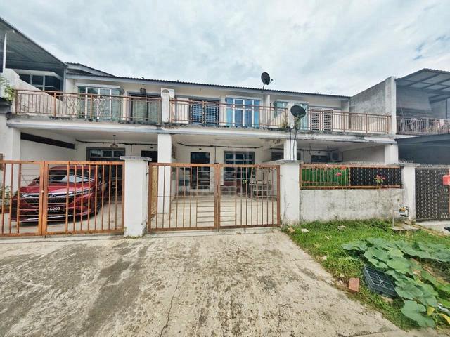 {RUMAH FAMILY AREA} Jalan Scientex Maju 10, Taman Scientex Kulai 2 1