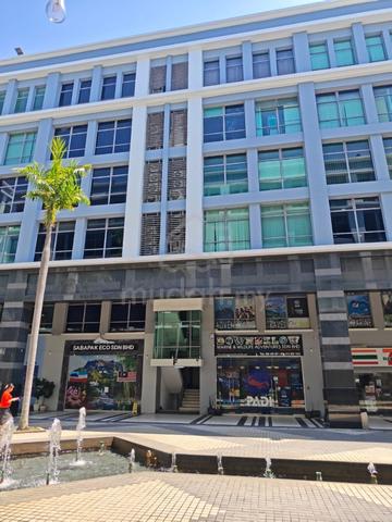 KK TIMES SQUARE 6-storey Signature office 1