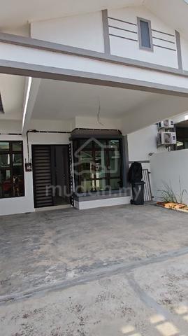 Teres 4 bilik Pegoh Honda Alor Gajah 1