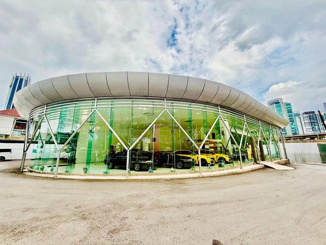 2 Storey Commercial Land With Showroom Jalan Tun Razak 1