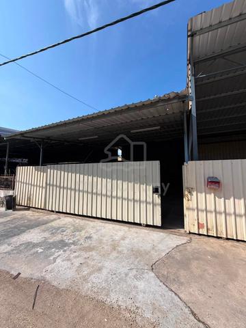 Small Warehouse / Factory located Sungai Abong MUAR 1