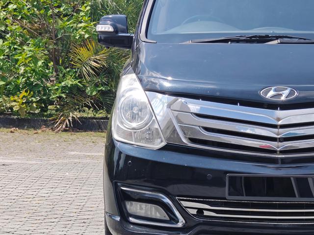 2014 Hyundai GRAND STAREX 2.5 ROYALE PREMIUM (A) - 4