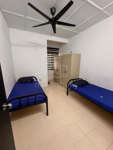 Bilik MasterBedroom Twinsharing - 10min ke KLIA 1