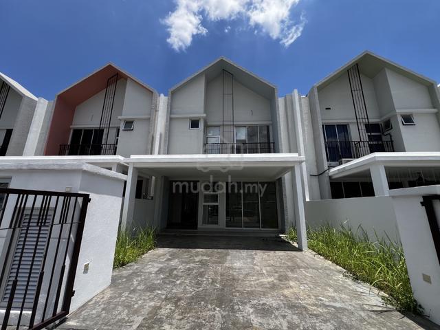 [Belowmv|Freehold] 2 Storey Terrace Superlink [24x74] Serene Heights 1