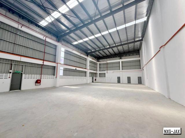 Compass @ Banting Kuala Langat 3-Storey Cluster Semi-D Factory 1