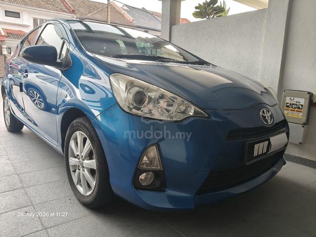 2012 Toyota PRIUS C 1.5 (HYBRID) NHP10R (A) - 1