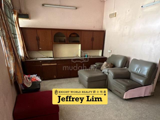 [ Well Maintained ] 2 Storey Terrace @ Taman Island Glades 1