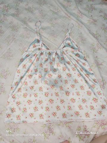 camisole  - photo 3 of 3