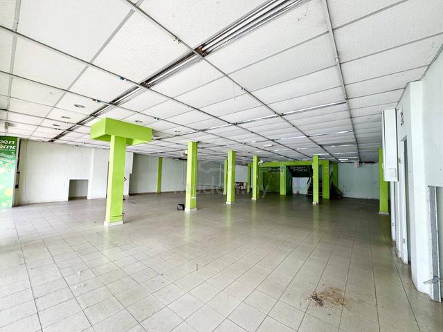 2 storey adjoining shoplot for rent @ Jalan Taib, Pontian 2