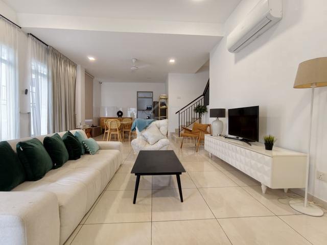 Horizon Hills The Hills Double Storey Cluster 34x75 Renovated Furnish 1