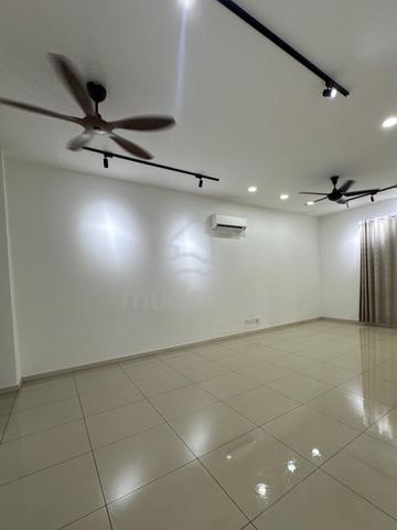 SETIA WARISAN TROPIKA 2-Storey Intermediate House for Rent 1