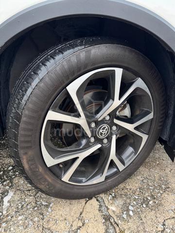 Toyota C-HR 1.2GTurbo 6 Speed Manual 185NM - 2