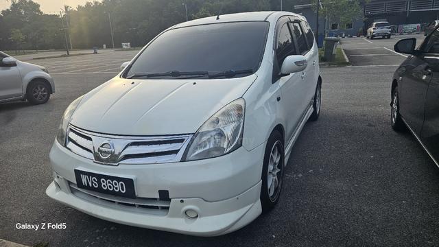 2011 Nissan GRAND LIVINA 1.6 IMPUL (A) - 1