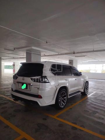 2016 Lexus LX570 5.7 (A) - 3