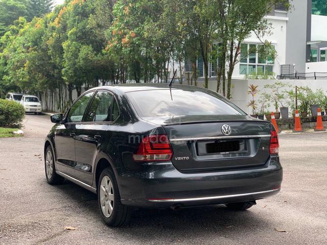 2017 Volkswagen VENTO 1.6 COMFORTLINE (A)Full Loan - 2