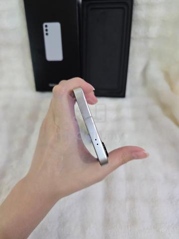Samsung s24 plus - photo 5 of 6