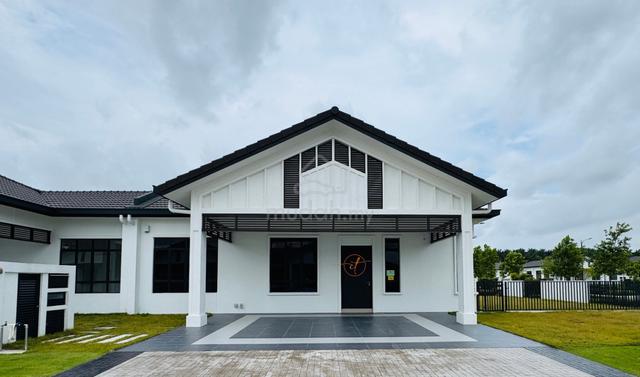 Eco Granduer Norton Single Storey Corner 1