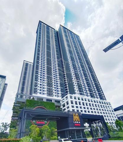 M Luna Small Room for Rent 1