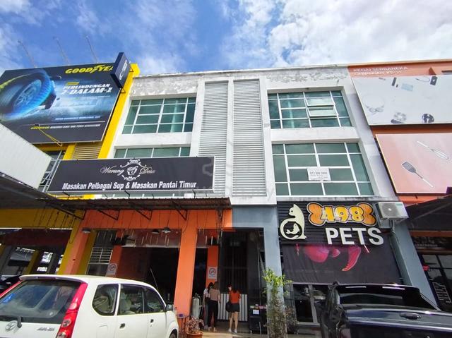 Aiman mall First floor and Second floor shoplot for RENT 1
