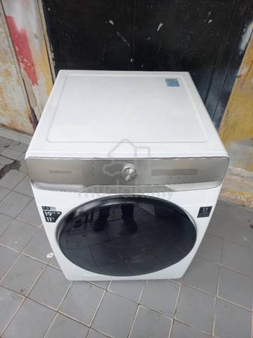 Carousel Image