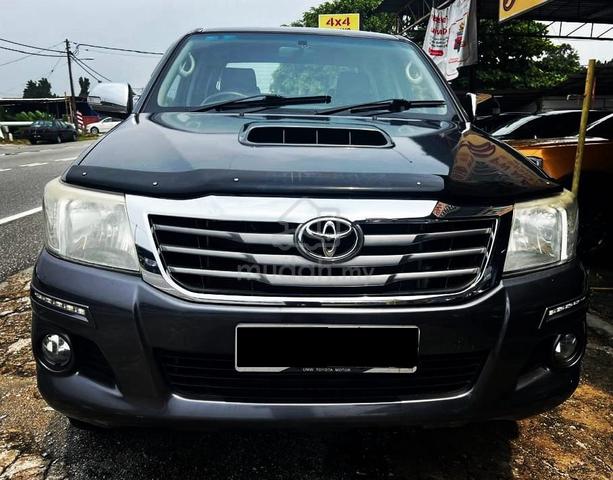 Toyota HILUX 2.5(A)VIGO D/C G VNT 4spd 4X4 pickups - 3