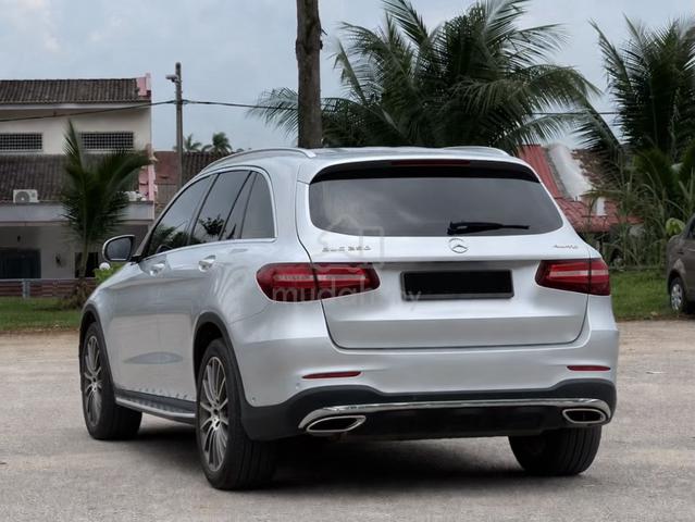 2017 Mercedes Benz GLC250 AMG(FULL SERVICE RECORD) - 2