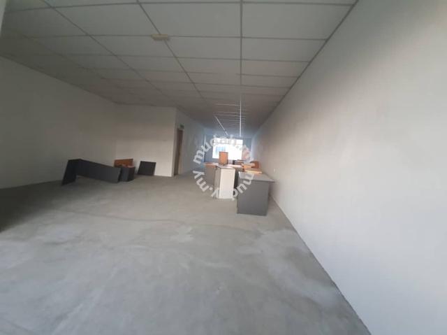 Sime Darby Pasir Gudang 3 Storey Shop Lot With Furnished Low Depo Rent 1
