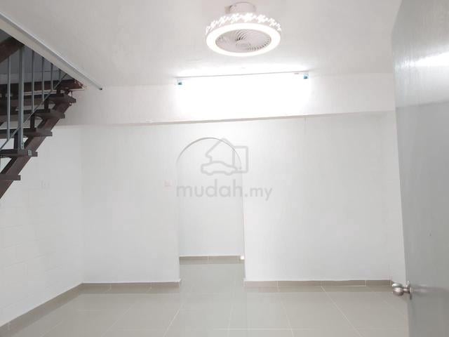 FOR SALE Renovat‼️double Storey Taman Bunga Raya 💥Semenyih💥Nice Unit 1