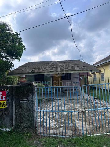 RARE OPPORTUNITY – 3,057 SQFT Individual Title LOT 1